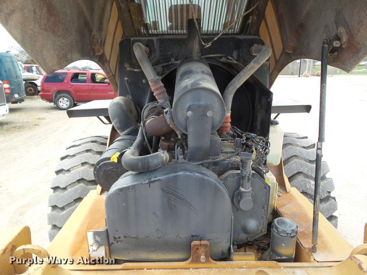 image for item EM9144 2002 Case 521D wheel loader