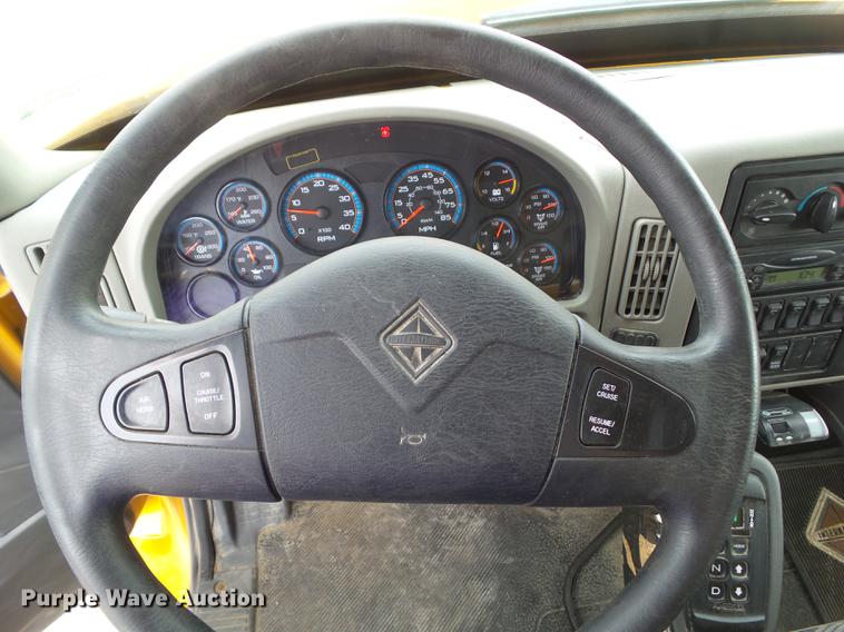 image for item EM9145 2011 International WorkStar 7400 dump truck