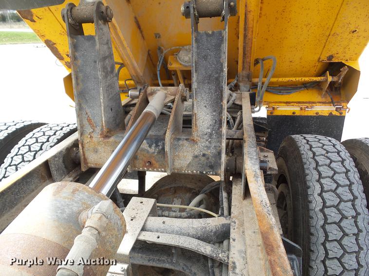 image for item EM9145 2011 International WorkStar 7400 dump truck