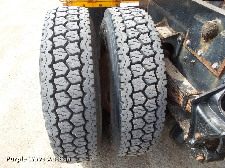 image for item EM9145 2011 International WorkStar 7400 dump truck