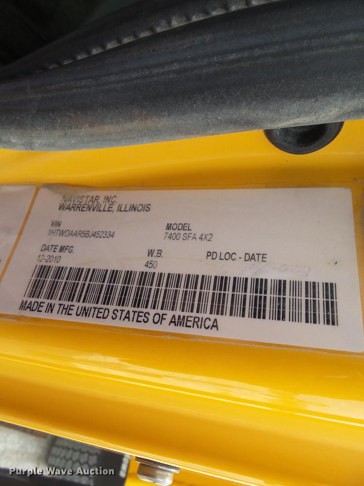 image for item EM9145 2011 International WorkStar 7400 dump truck