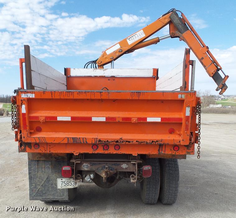 image for item EM9147 1987 International 1754 dump truck