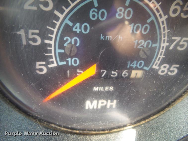 image for item EM9147 1987 International 1754 dump truck