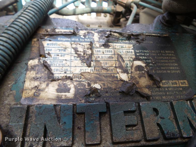 image for item EM9147 1987 International 1754 dump truck