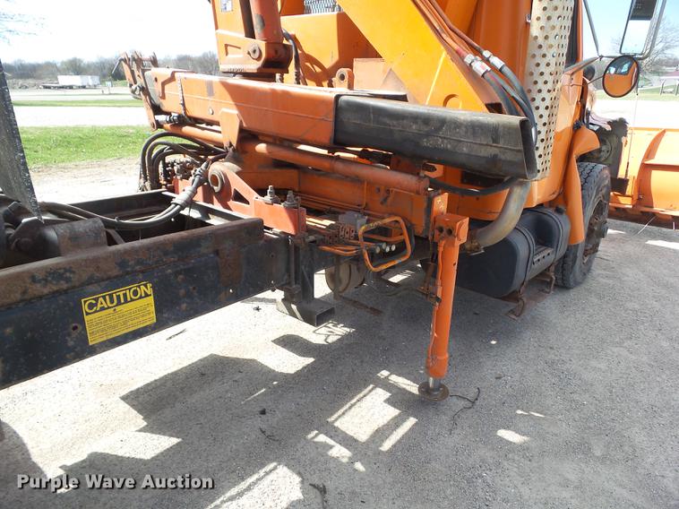image for item EM9147 1987 International 1754 dump truck