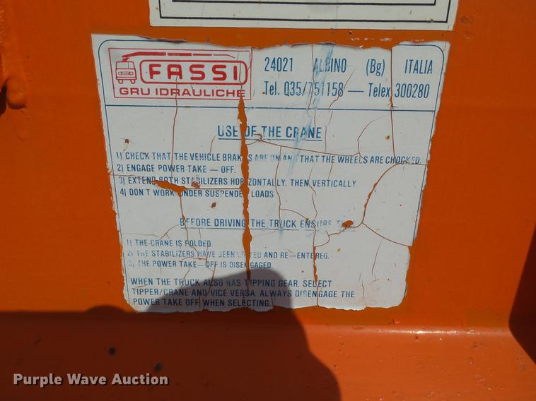 image for item EM9147 1987 International 1754 dump truck