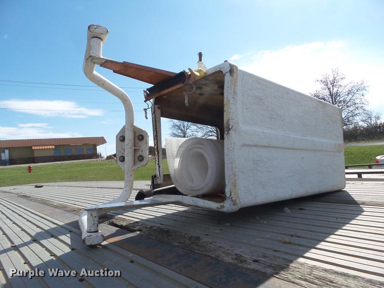 image for item EM9147 1987 International 1754 dump truck