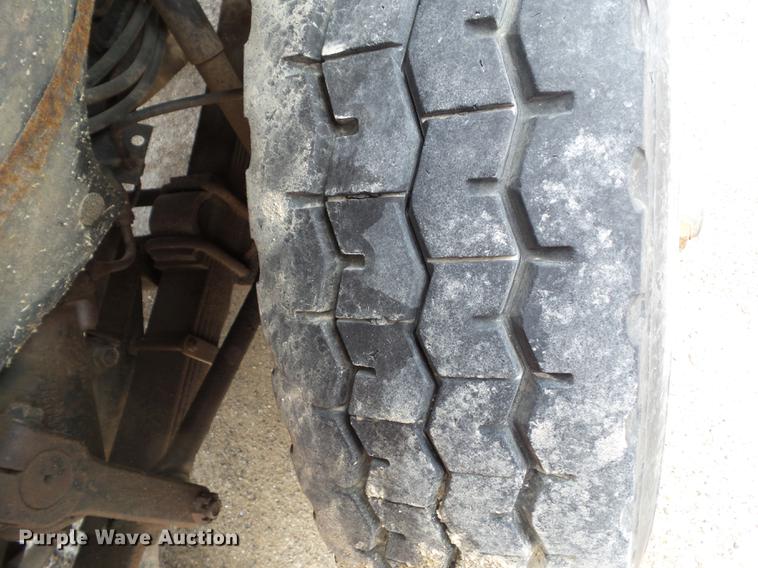 image for item EM9147 1987 International 1754 dump truck