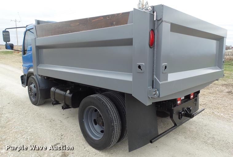image for item EM9148 2007 Ford LCF450 dump truck