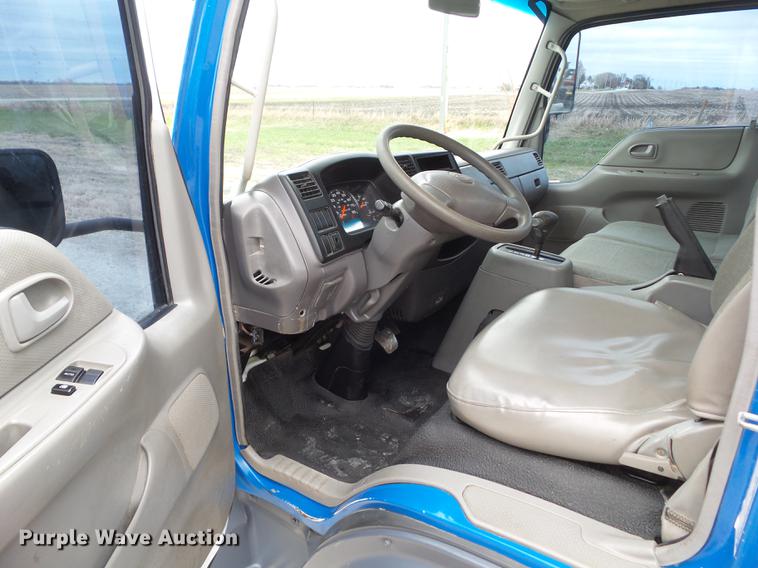 image for item EM9148 2007 Ford LCF450 dump truck