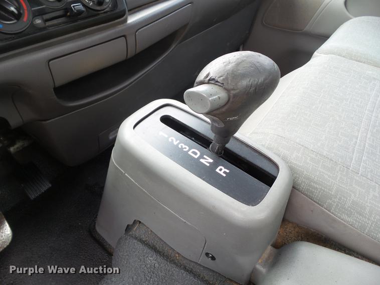 image for item EM9148 2007 Ford LCF450 dump truck