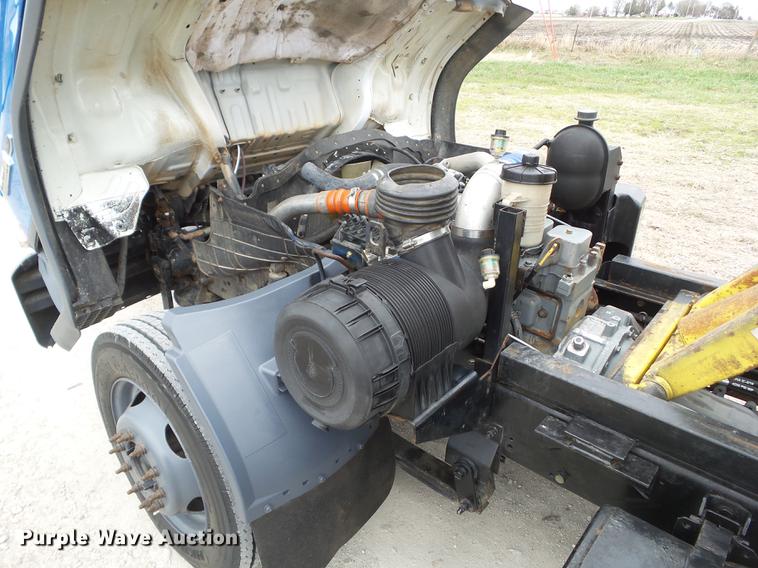 image for item EM9148 2007 Ford LCF450 dump truck