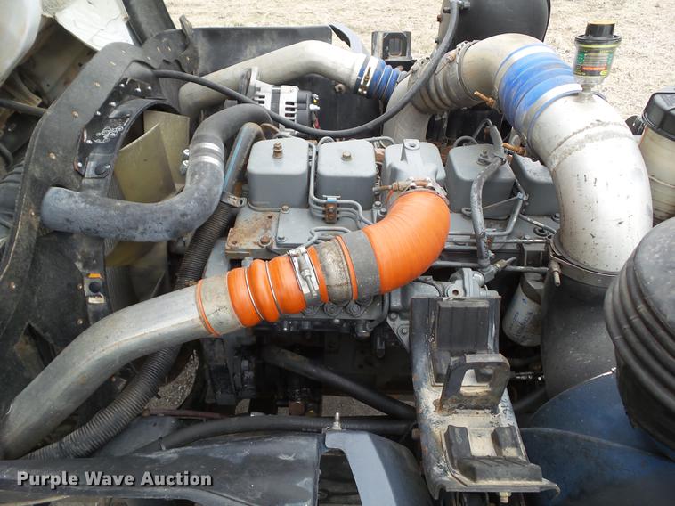 image for item EM9148 2007 Ford LCF450 dump truck