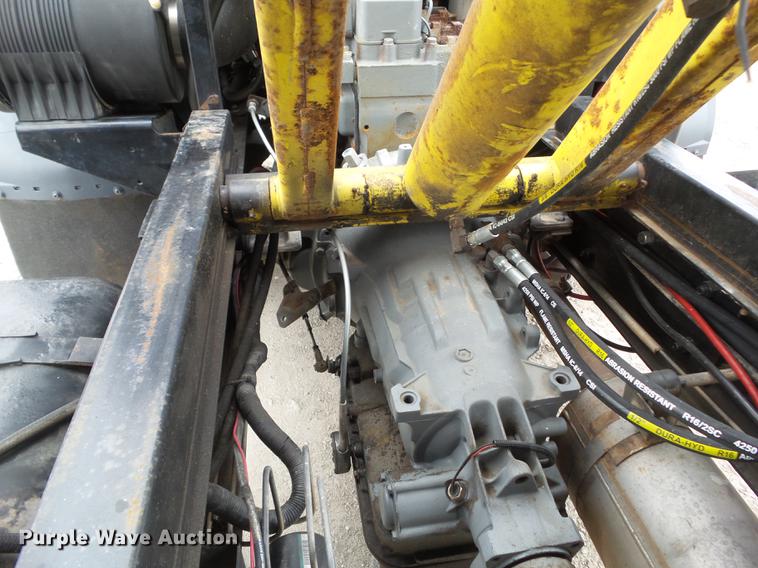 image for item EM9148 2007 Ford LCF450 dump truck