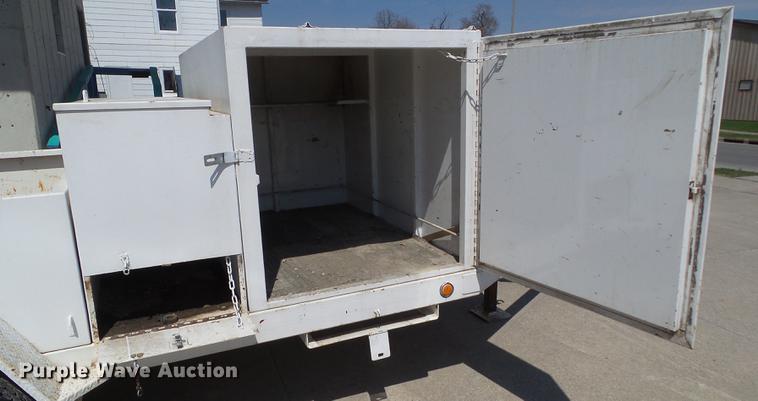 image for item EM9149 2010 Tygar utility trailer with mortar mixer