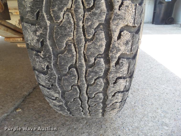 image for item EM9149 2010 Tygar utility trailer with mortar mixer