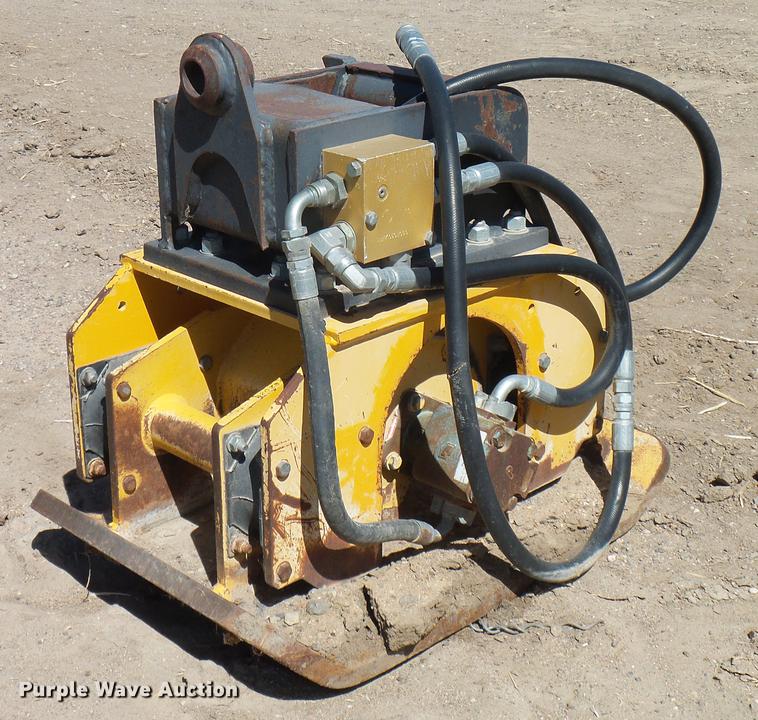 image for item EP9609 Indeco plate compactor