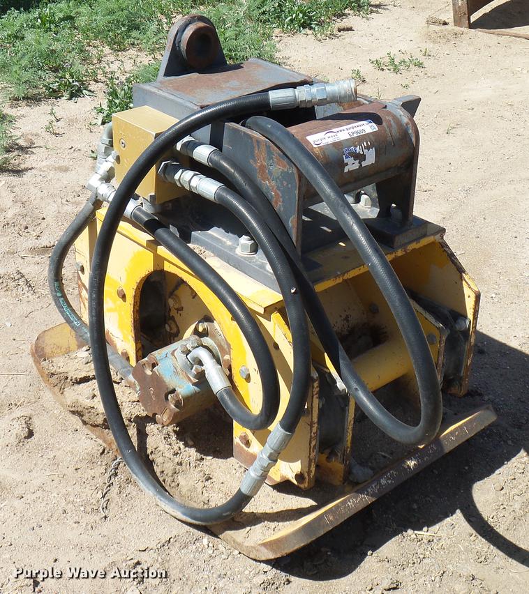 image for item EP9609 Indeco plate compactor