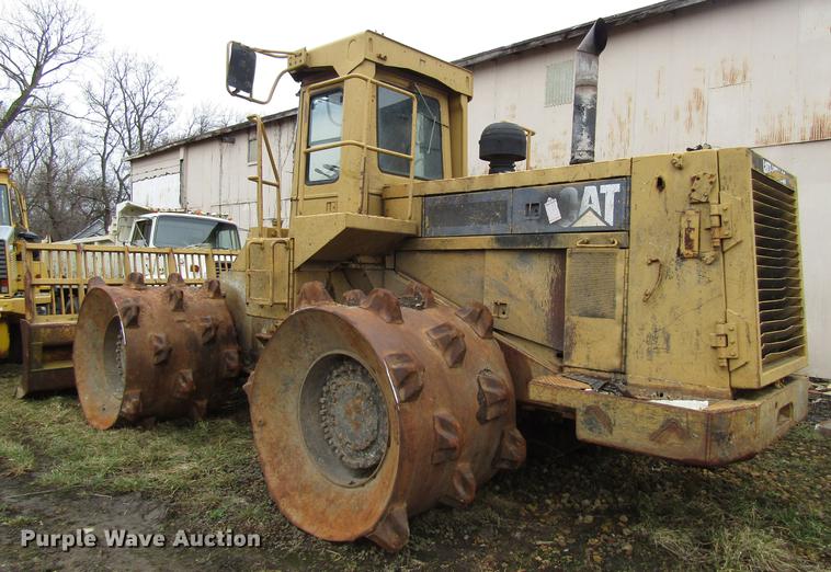 image for item EU9606 Caterpillar 826C landfill compactor