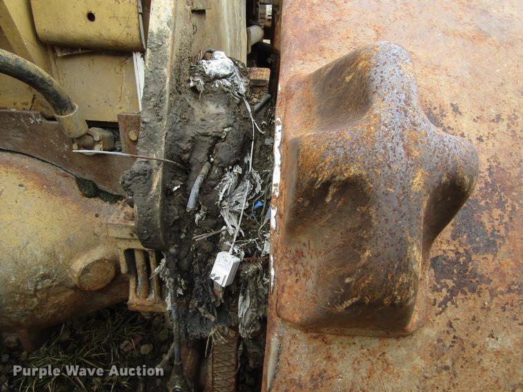 image for item EU9606 Caterpillar 826C landfill compactor