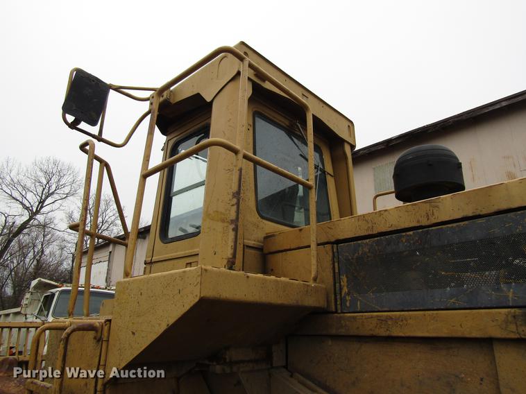image for item EU9606 Caterpillar 826C landfill compactor