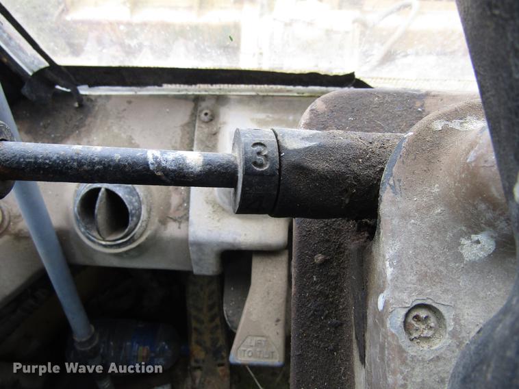 image for item EU9606 Caterpillar 826C landfill compactor