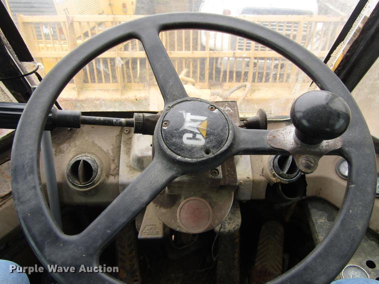 image for item EU9606 Caterpillar 826C landfill compactor