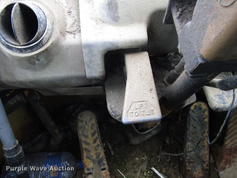 image for item EU9606 Caterpillar 826C landfill compactor