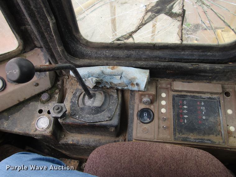 image for item EU9606 Caterpillar 826C landfill compactor