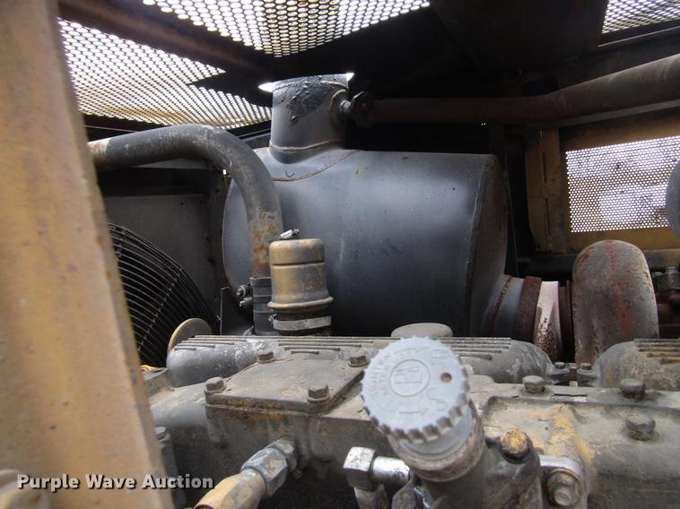 image for item EU9606 Caterpillar 826C landfill compactor