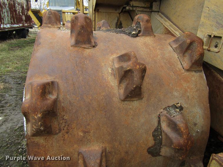 image for item EU9606 Caterpillar 826C landfill compactor