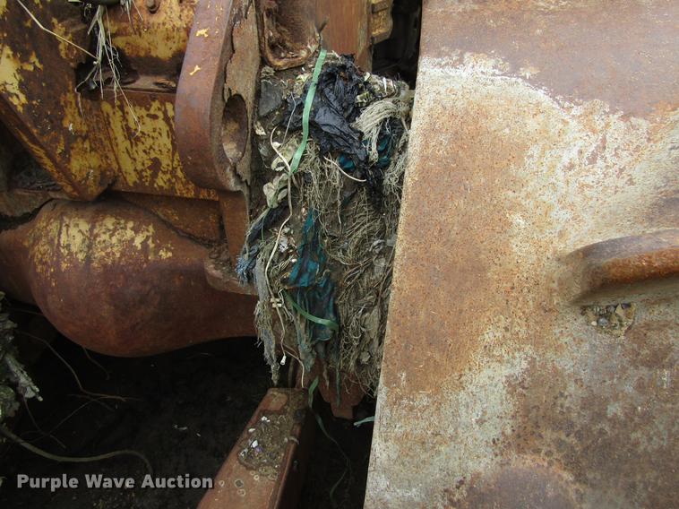 image for item EU9607 1983 Caterpillar 816B landfill compactor