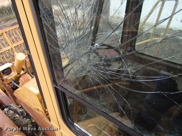 image for item EU9607 1983 Caterpillar 816B landfill compactor