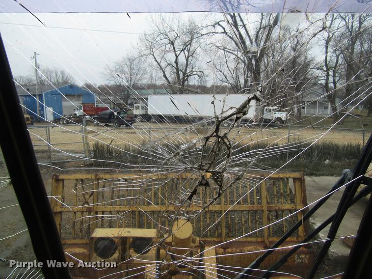 image for item EU9607 1983 Caterpillar 816B landfill compactor