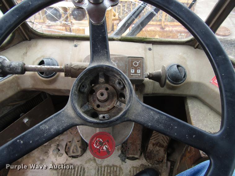 image for item EU9607 1983 Caterpillar 816B landfill compactor