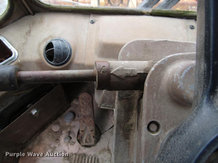 image for item EU9607 1983 Caterpillar 816B landfill compactor