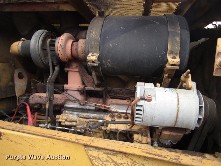 image for item EU9607 1983 Caterpillar 816B landfill compactor