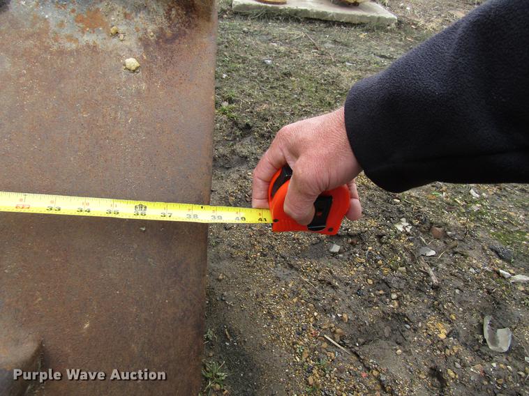 image for item EU9607 1983 Caterpillar 816B landfill compactor