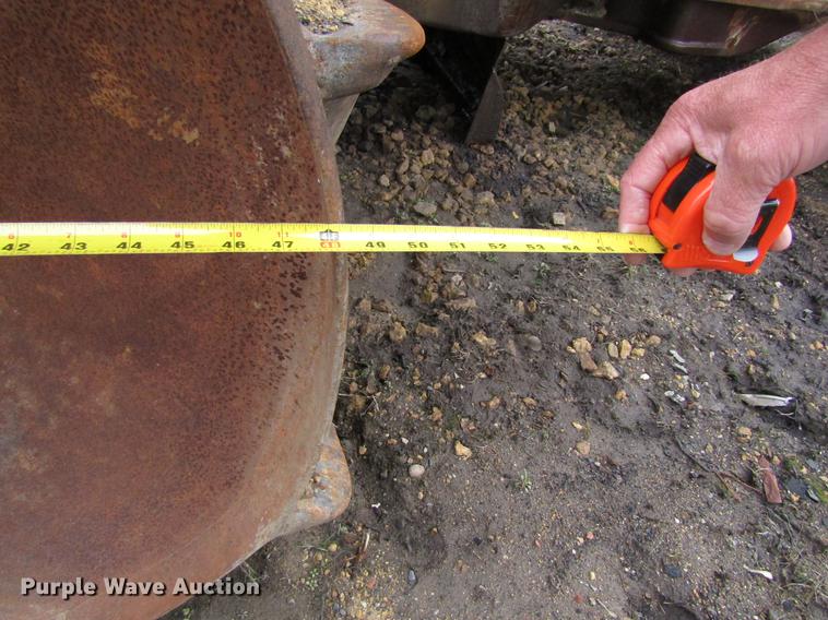 image for item EU9607 1983 Caterpillar 816B landfill compactor