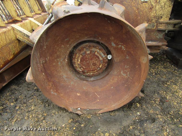 image for item EU9607 1983 Caterpillar 816B landfill compactor