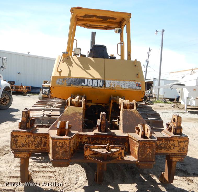 image for item EZ9968 1997 John Deere 850C dozer