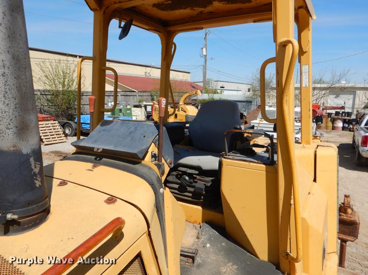 image for item EZ9968 1997 John Deere 850C dozer