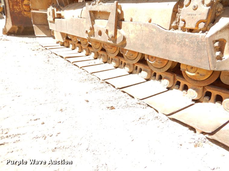 image for item EZ9968 1997 John Deere 850C dozer