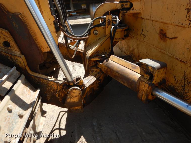 image for item EZ9968 1997 John Deere 850C dozer