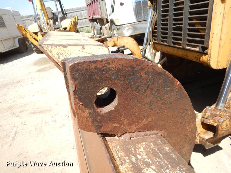 image for item EZ9968 1997 John Deere 850C dozer