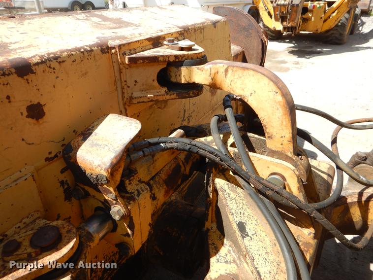 image for item EZ9968 1997 John Deere 850C dozer