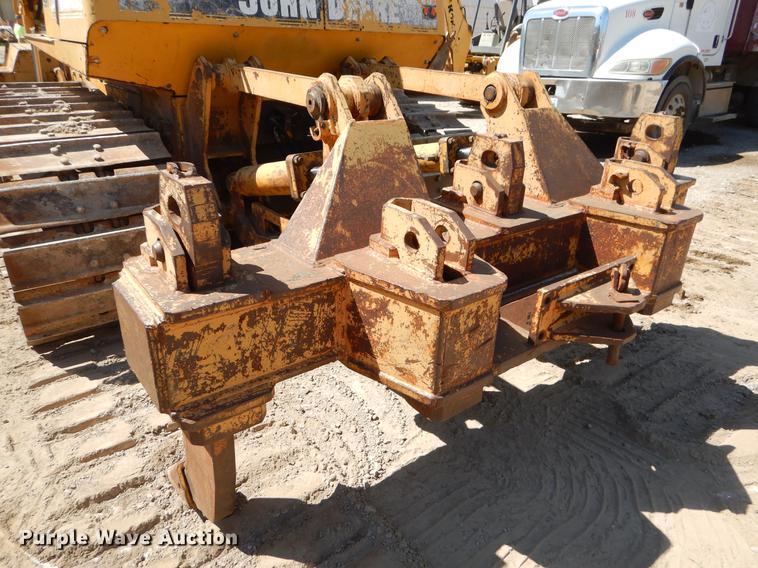 image for item EZ9968 1997 John Deere 850C dozer