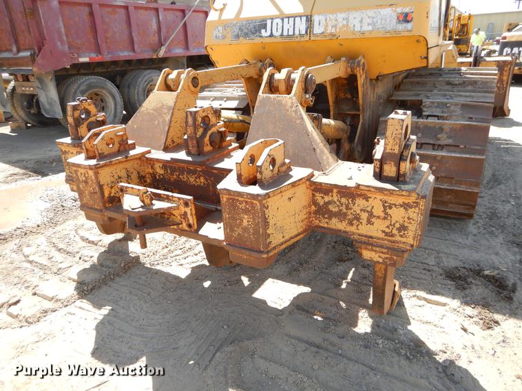 image for item EZ9968 1997 John Deere 850C dozer