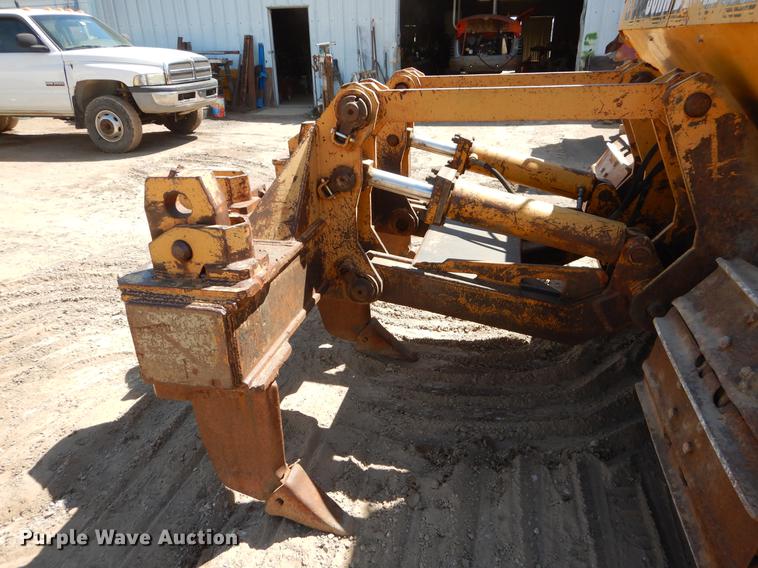 image for item EZ9968 1997 John Deere 850C dozer