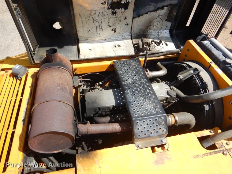 image for item EZ9969 2003 JCB JS330 excavator